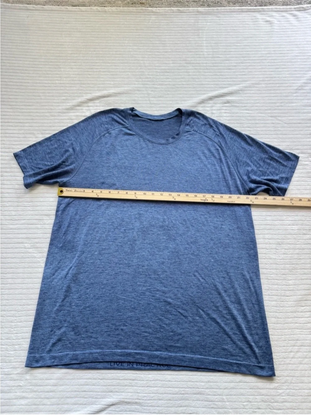 lululemon athletica Men's Heathered Slate Blue Short Sleeve Tee
